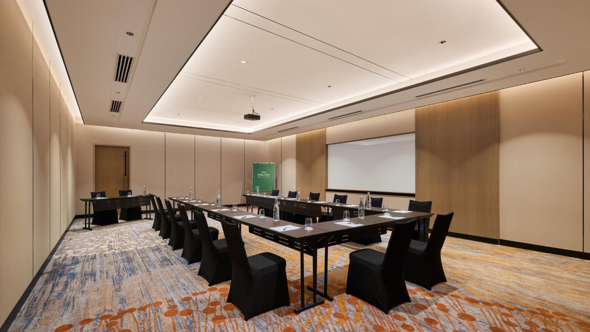 Holiday Inn & Suites Penang Prai By Ihg Bukit Mertajam Exterior foto